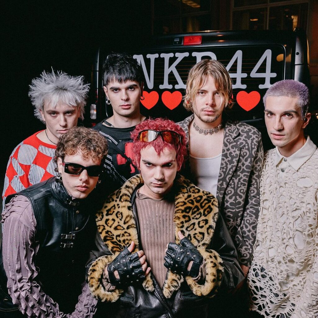 Governo punk dei Bnkr44 a Sanremo 2024: testo e video ufficiale