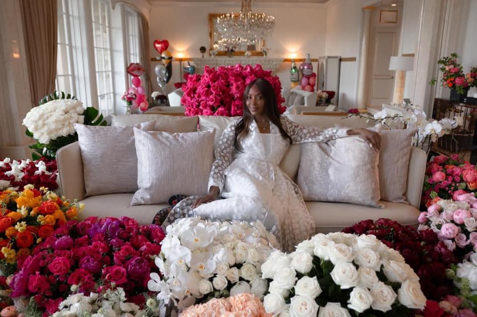Naomi Campbell firma capsule donna con Boss dedicata alle viaggiatrici
