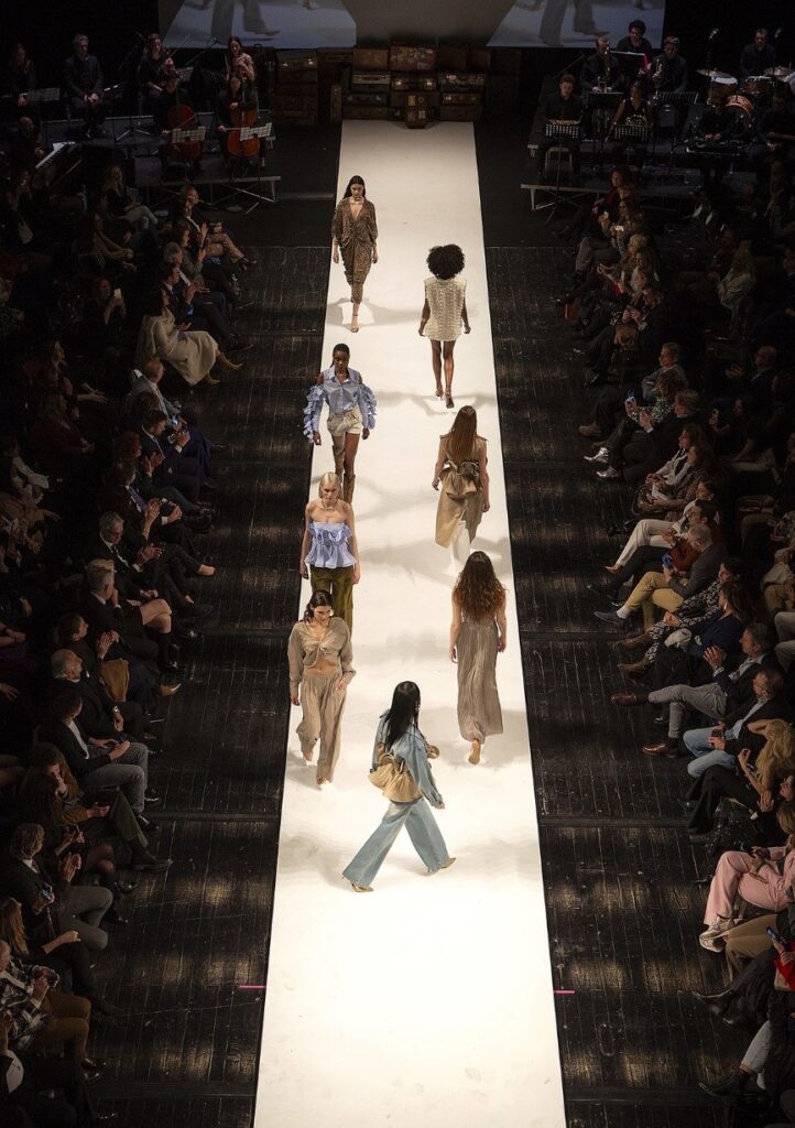 Summer in Italy: la bellezza della moda italiana sfila a Bologna