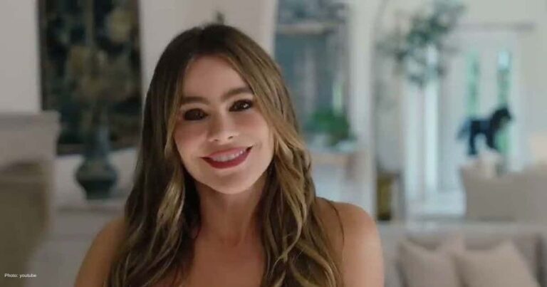 Sofía Vergara attira l’attenzione durante la sua vacanza in Italia mentre compie 54 anni